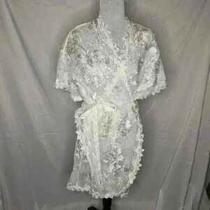 White brand lace bridal robe size M/L